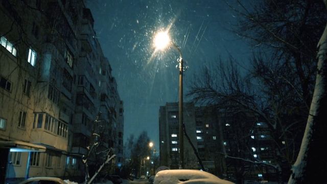 Просто уличный фонарь, во время прихода вдохновения) смотреть онлайн