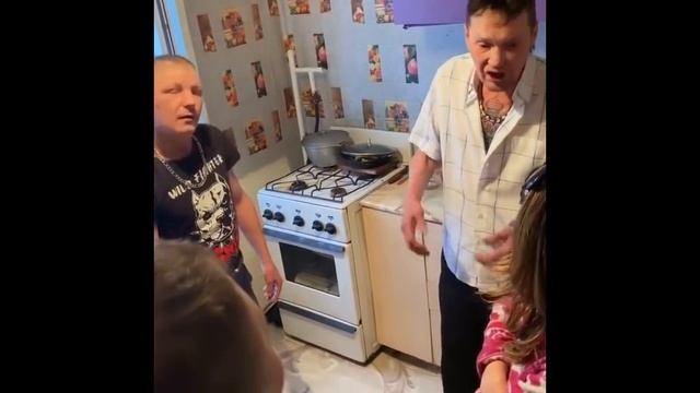 ОТВЕТКА БЫКА БЕЗУМНОМУ ПАШИ смотреть онлайн