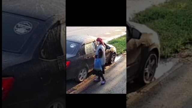 Пешеход бабушка просто делает этот мир добрее