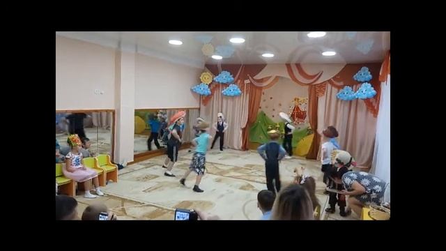 Подготовительная группа Танец грибочков МБДОУ №175 Кемерово смотреть онлайн