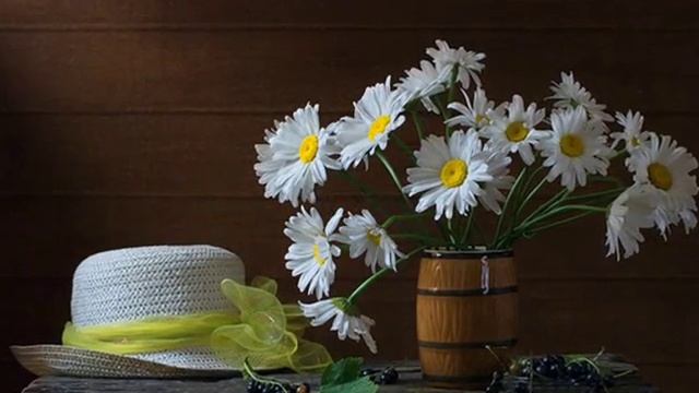 Цветы и шляпы. смотреть онлайн