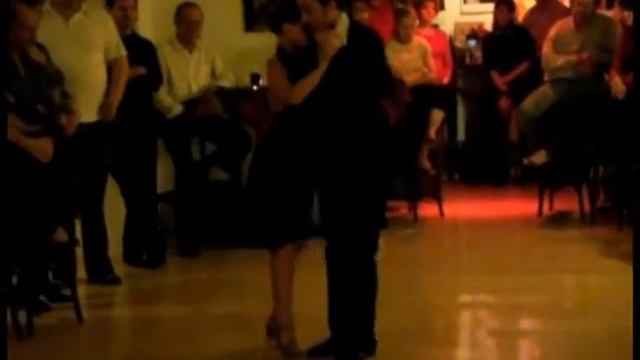 Martín Bel y Vanina Pérez - Milonga Sentimental смотреть онлайн