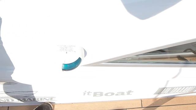 Экскурсия по яхте "Эсмеральдусик" (Grandezza 31 OC) - часть 1 смотреть онлайн