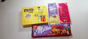 Асмр шоколад/ распаковка и раскладывание шоколада на тарелку???