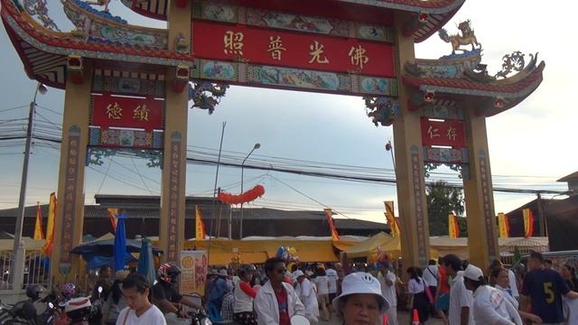 Вегетарианский фестиваль в Паттайе. Vegetarian Festival in Pattaya смотреть онлайн