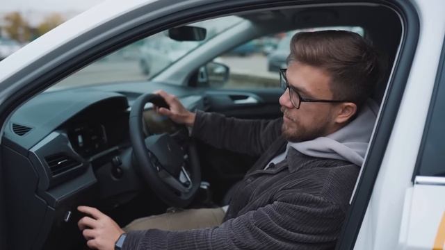 Все комплектации Фольксваген Таос: Respect, Status и Exclusive