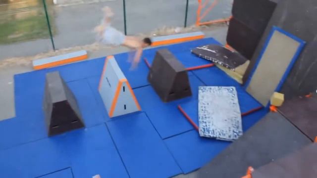 Трайпл конг (Parkour Tricks) смотреть онлайн