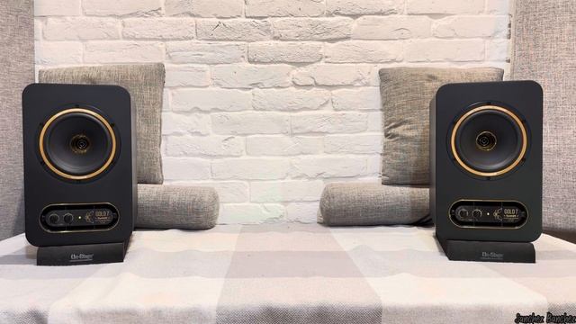 Слушаем TANNOY GOLD 7 смотреть онлайн
