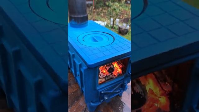 Отреставрированная советская чугунная буржуйка. Производства Саранского завода. Полностью разборная смотреть онлайн