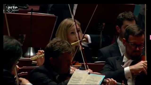 Tchaikovsky: Piano Concerto No. 1 in B flat minor Op. 23 смотреть онлайн