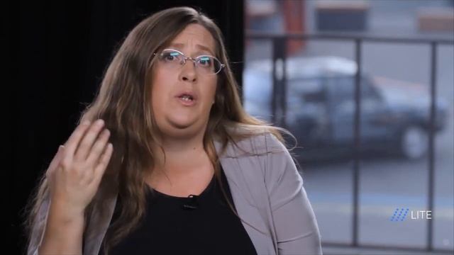 Почему наши дети взрослеют всё позже, и нужно ли что то с этим делать смотреть онлайн