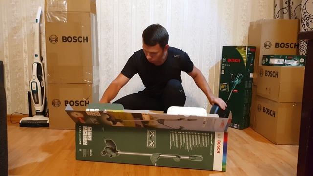 UniversalGrassCut 18-260 обзор аккумуляторного триммера Bosch Universal Grass Cut 18 - 2019 года смотреть онлайн