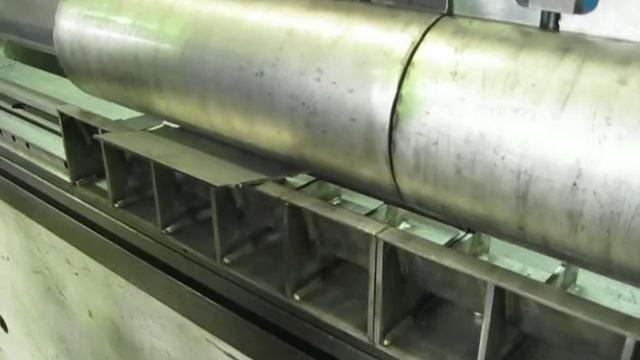 Станок гидравлический гибочный LVD PPEB 320/40 смотреть онлайн