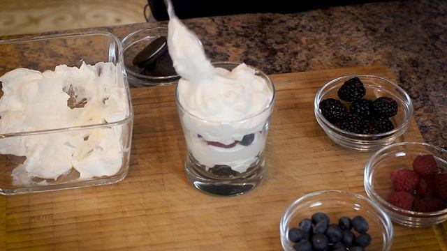 ДЕСЕРТ ИЗ СЛИВОК.Как приготовить экспресс-десерт из сливок. смотреть онлайн