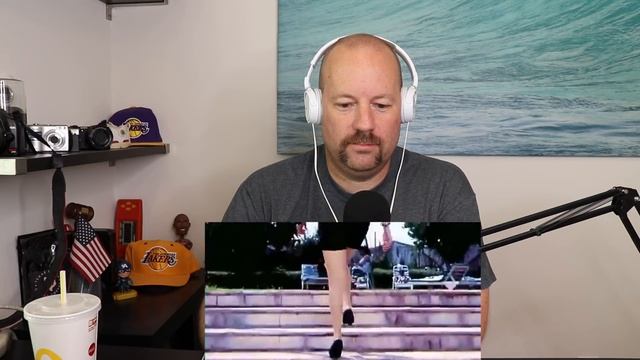 Gore Gore Mukhde Pe Kala Kala Chasma | REACTION | Akshay Kumar | Suhaag смотреть онлайн