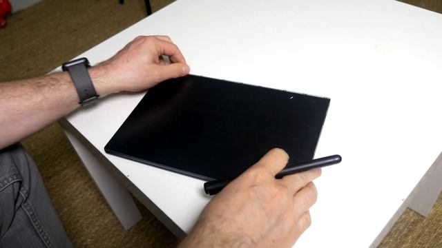 Lenovo Yoga Book : idée géniale ou totalement inutile ? смотреть онлайн