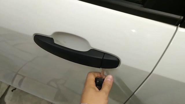 Как открыть LADA VESTA ключем