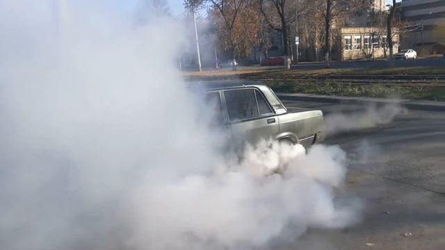 Ваз 2105 лада Самара. СГСПУ смотреть онлайн