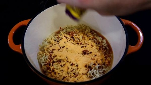 Samyang Buldak 4 Cheese ? Quattro Ramen - Stir-Fry Noodles ?