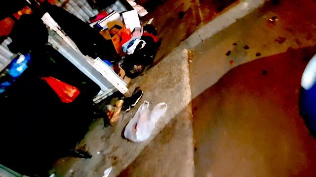 🔴 КАК Я ЛАЗАЮ ПО МУСОРКАМ ? РАСХИЩЕНИЕ МУСОРНЫХ БАКОВ НА МАТИЗЕ _СТРИМ Dumpster Diving RUSSIA смотреть онлайн