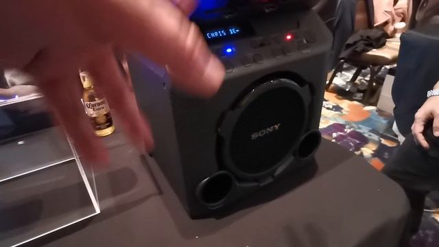 Sony GTK-PG10 party Bluetooth speaker or footballer смотреть онлайн