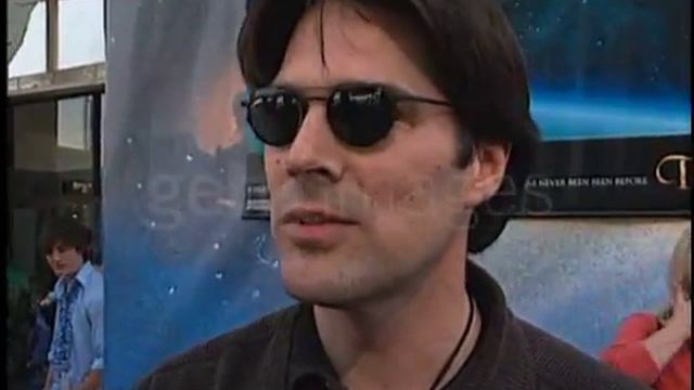 Thomas Gibson en la Premiere 'Treasure Planet' 2 смотреть онлайн