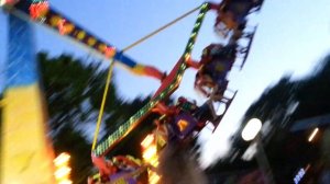 Ейск.Парк Поддубного.Аттракцион "КАМИКАДЗЕ!"