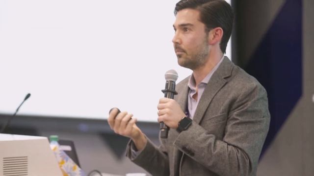 In House: What's the Trade-Off for Marketeers? смотреть онлайн