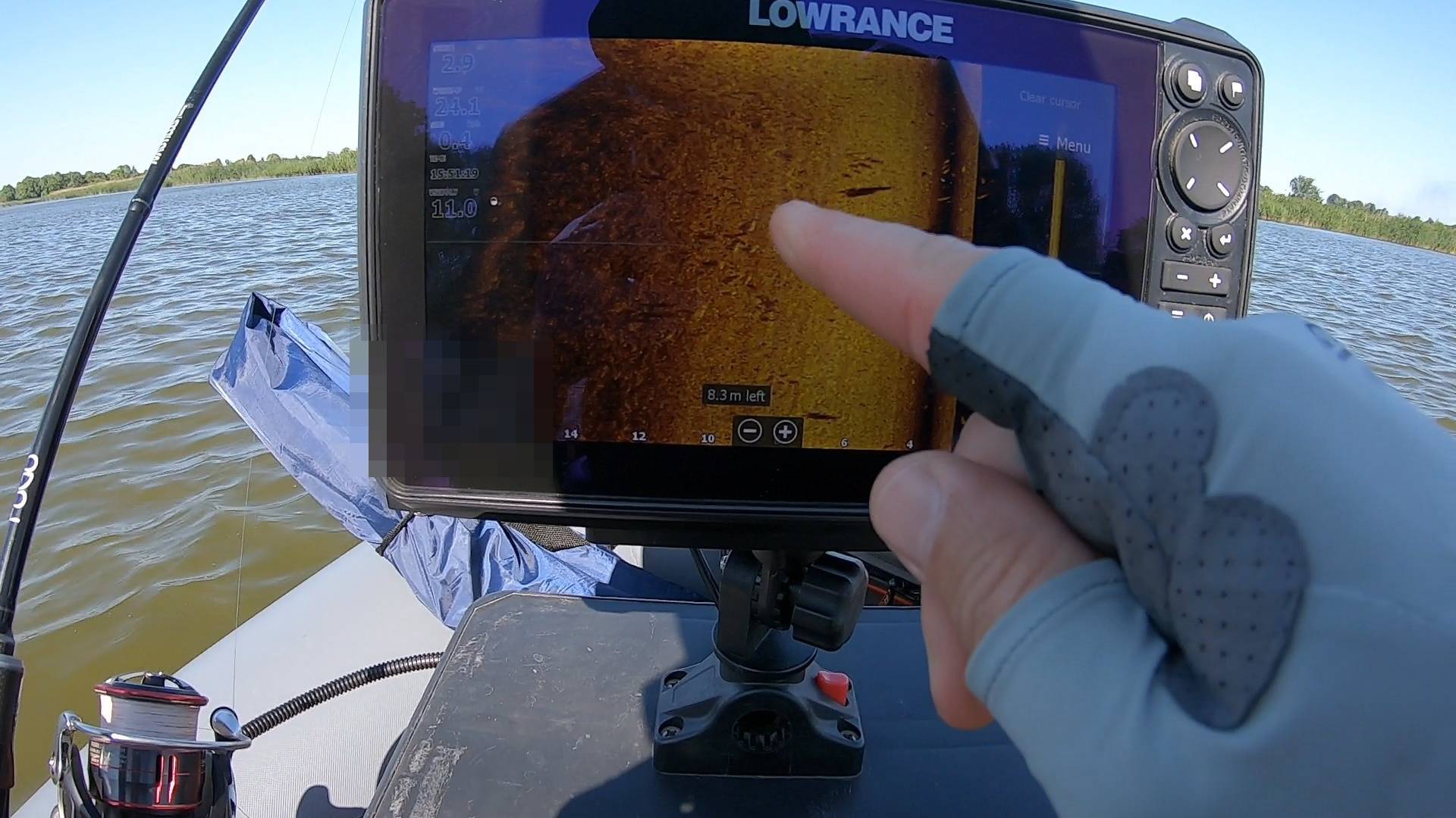 23/05/24/ Поиск рыбы по эхолоту Lowrance HDS Live.