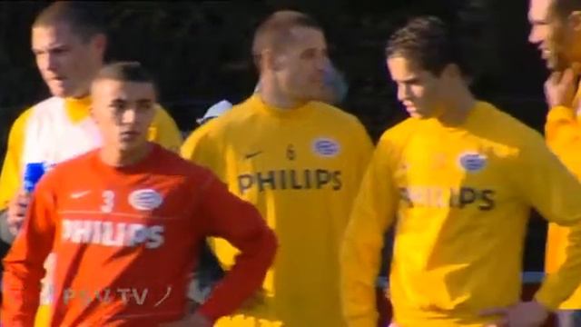 Voor Otman Bakkal smaakt Oranje debuut naar meer смотреть онлайн