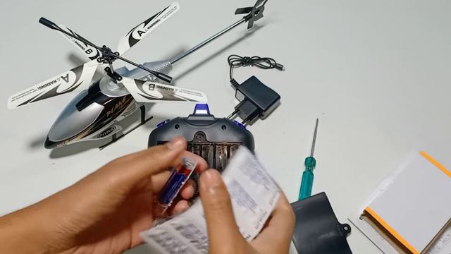 V-Max HX 715 Latest 2.4Hz rc helicopter unboxing and fly test смотреть онлайн
