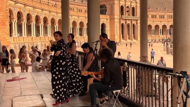 Flamenco in Seville - Plaza de Espena смотреть онлайн