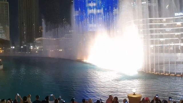 Роскошь и нищета Дубая.