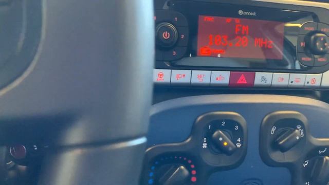Aflevering Fiat Panda смотреть онлайн