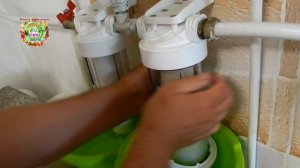 Когда заменить фильтры воды? Убираем грязные картриджи  и устанавливаем новые для очистки воды.