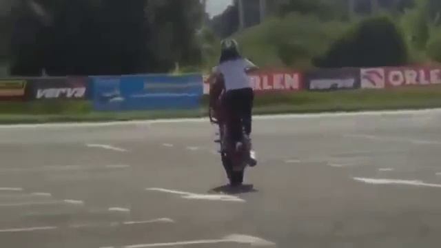 Красивые девушки на красивых мотоциклах смотреть онлайн