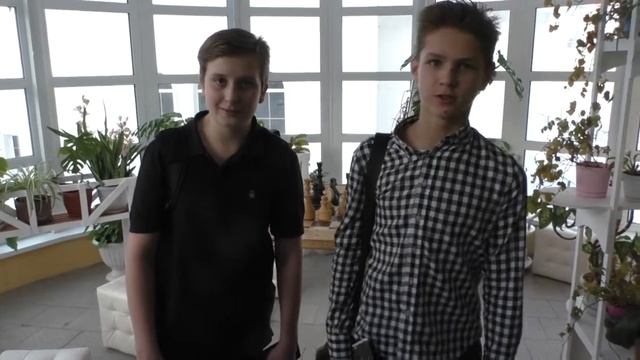 К 23 февраля. Девочки поздравляют мальчиков. смотреть онлайн