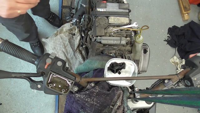 BMW R1150GS BRAKE FLUID CHANGE FRONT CALIPER..EASY..? ??---? смотреть онлайн