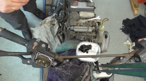 BMW R1150GS BRAKE FLUID CHANGE FRONT CALIPER..EASY..? ??---?