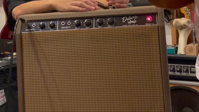 【歴史的修理品】ヴィンテージアンプ Fender Deluxe Amp 1963年製がすんごい音だった！ - ギター屋 funk ojisan смотреть онлайн