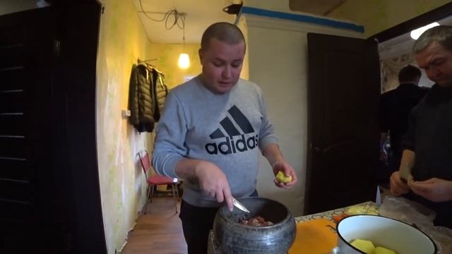 Крутые Подарки ОТ Подписчиков Дяде Юре и Ваське / Зелёные Щи в Русской Печи смотреть онлайн