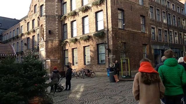 Прогулка по Дюссельдорфу смотреть онлайн