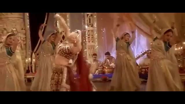 Madhuri Dixit Classical Dance - Kathak