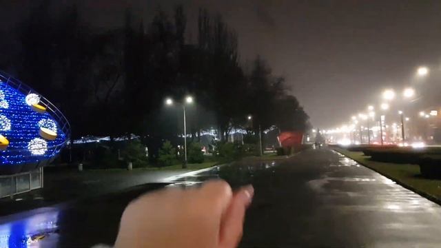 ?ВОЛШЕБНАЯ ИЛЛЮМИНАЦИЯ НА НОВЫЙ ГОД 2022 КРИВОЙ РОГ?ЧУДЕСНЫЙ ВЕЧЕР БЫЛ ПОДПОРЧЕН?#vlogmas смотреть онлайн
