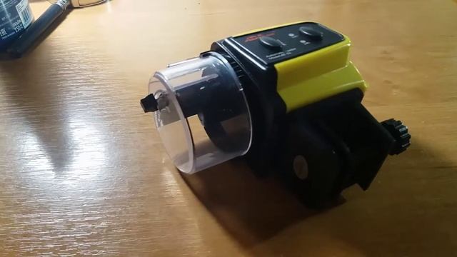 Как вставить батарейки в автокормушку с алиэкспресс смотреть онлайн