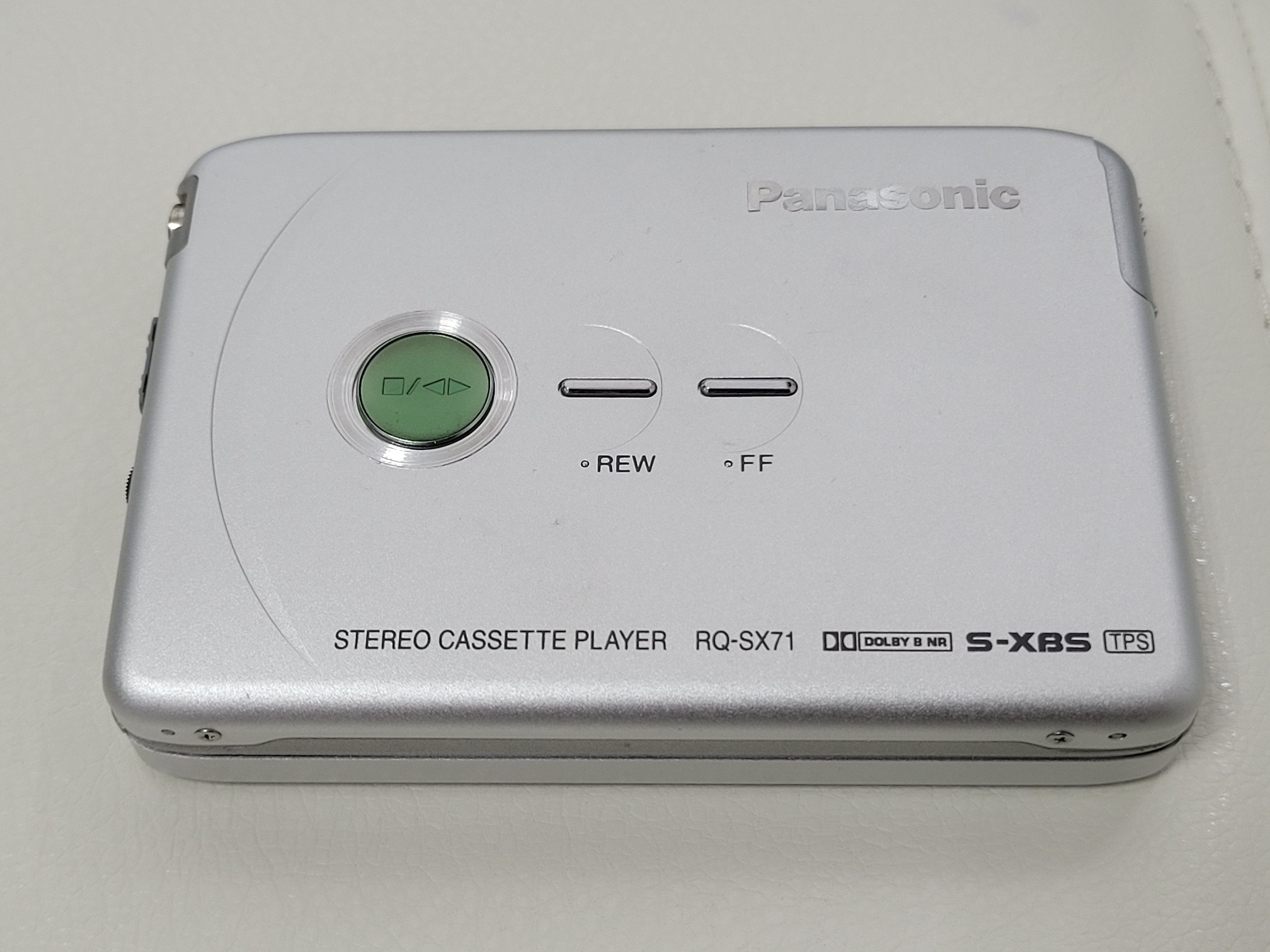 Кассетный стерео плеер Panasonic RQ-SX71 смотреть онлайн