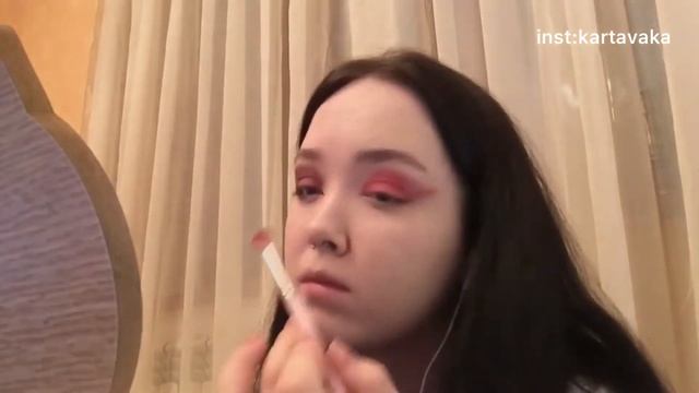 делаю красный макияж смотреть онлайн
