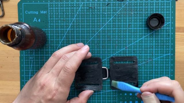 Карабин для ключей на ремень своими руками из кожи. Leathercraft, Key-belt Carbine.