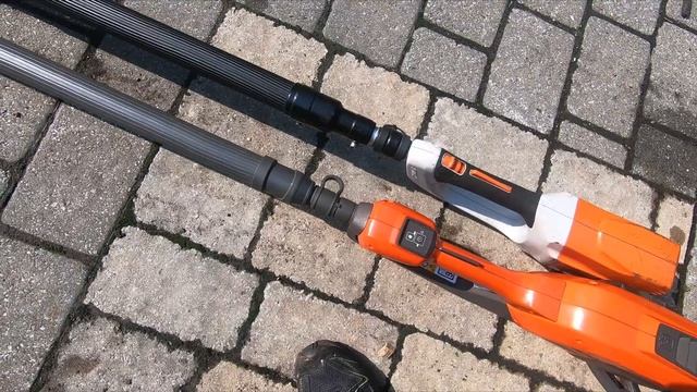 STIHL HLA85 vs HUSQVARNA 520IHT4 - Battle of the big boy battery hedge trimmers смотреть онлайн