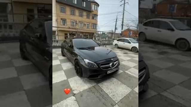 MERCEDES CLS63 CRASH(No copyright intended) смотреть онлайн